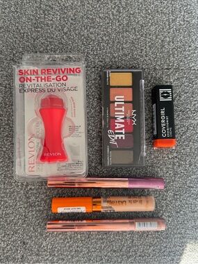 Makeup bundle!!!
